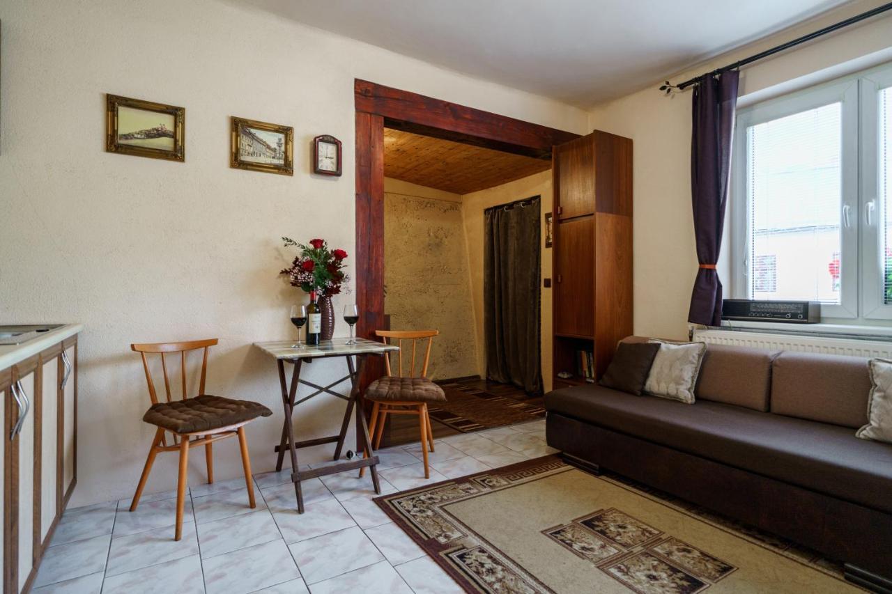 Apartment Melita - The Very Centre Of Town Banska Stiavnica Exterior foto