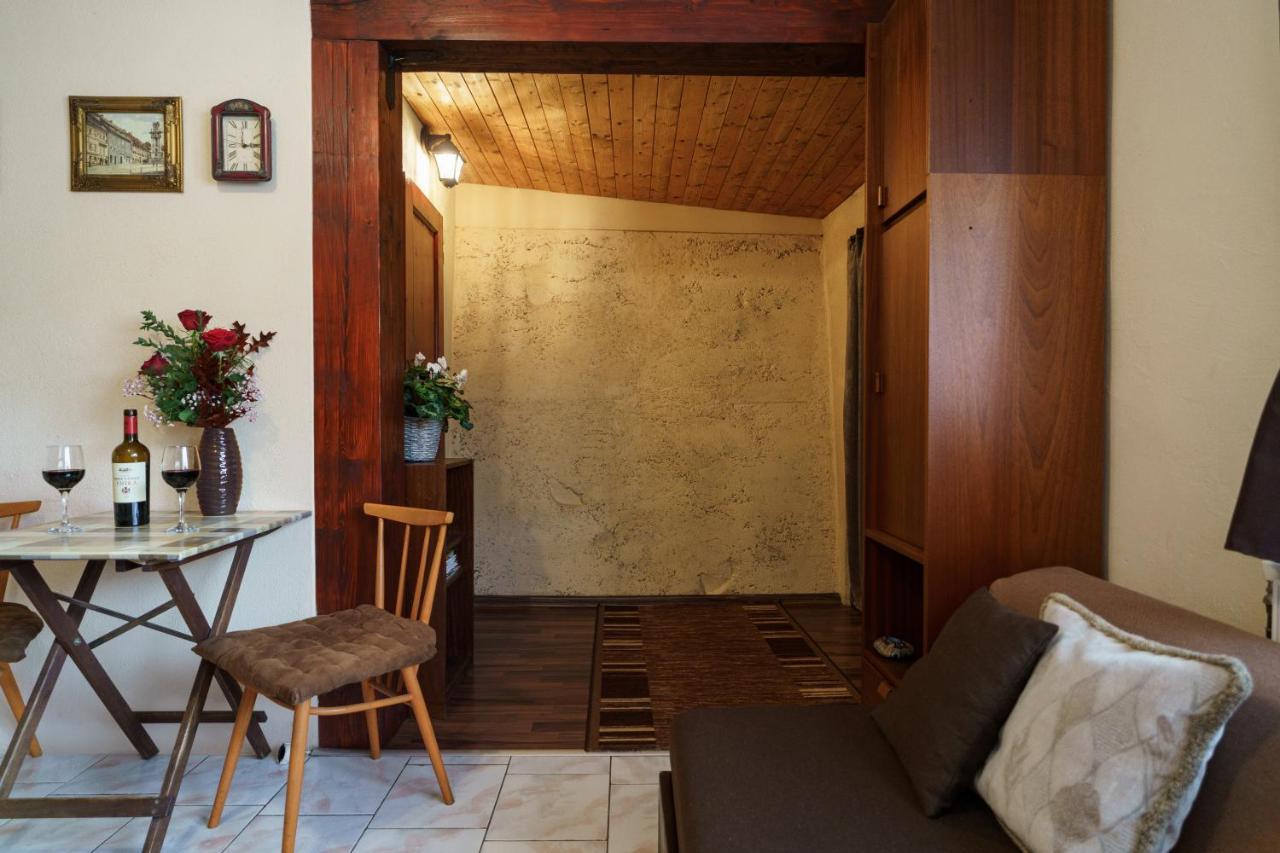 Apartment Melita - The Very Centre Of Town Banska Stiavnica Exterior foto